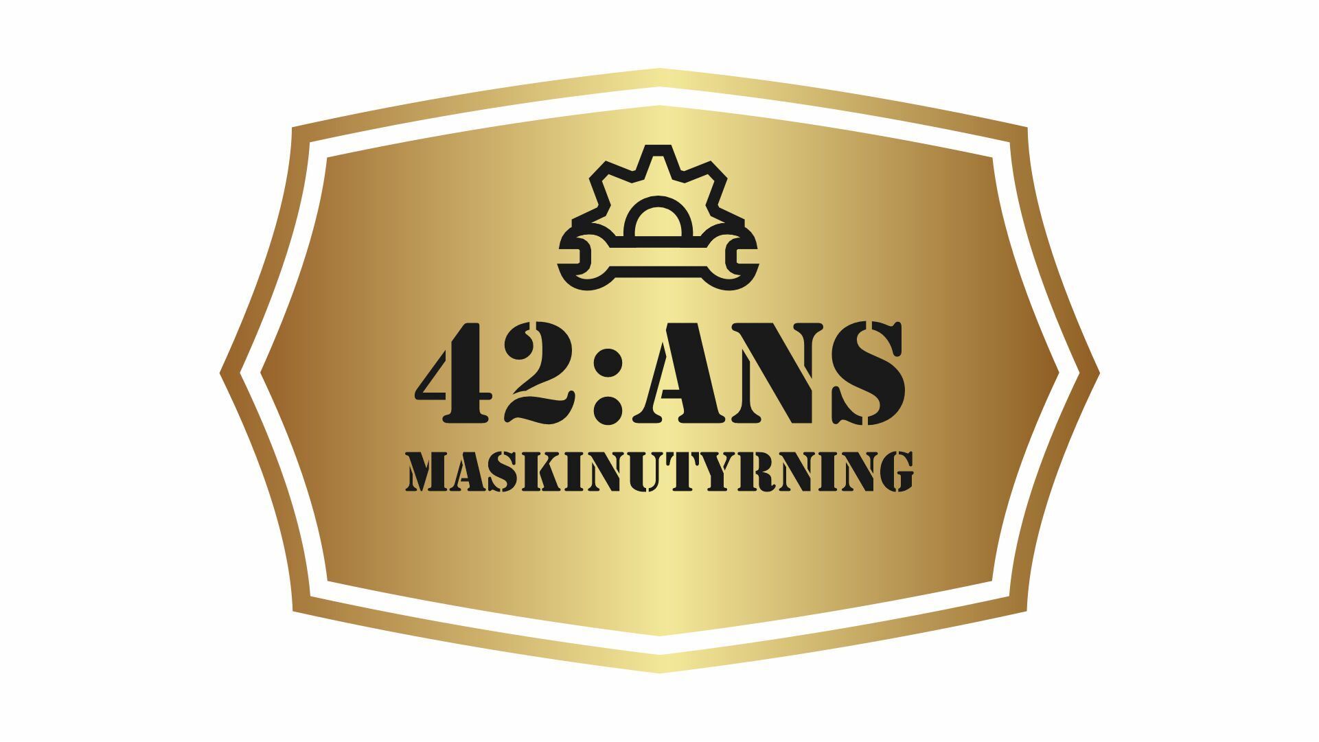 Logotyp för 42:ans Maskinuthyrning – vektorisering med guldigt uttryck - Osame Jaber (1)