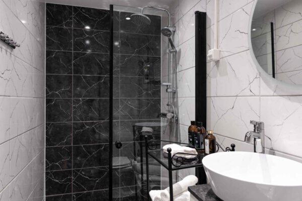 Renovering för alla badrum & kök - Osame Jaber (3)